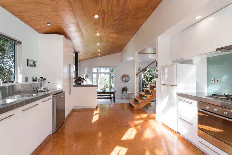 15 Takahe Road Titirangi_6