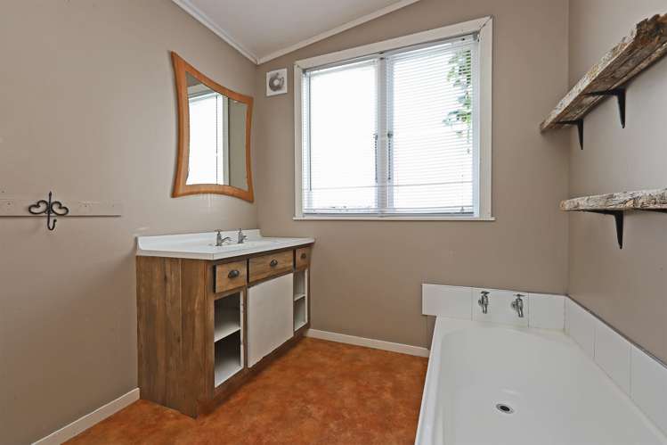 7 Campaign Street Napier South_10