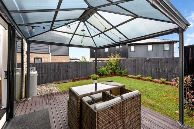 2/64 Cabourne Drive Glenview_4