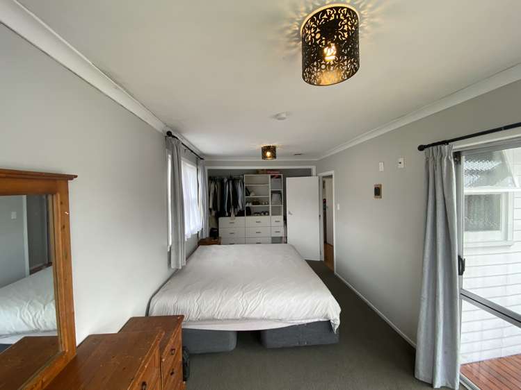 8 Justin Place Te Atatu Peninsula_14