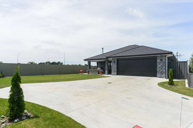 14 Pelorus Avenue Poraiti_20