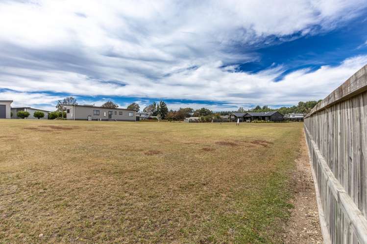 17 John Norrie Place Motuoapa_11