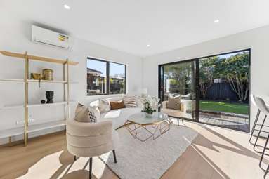 3/43 Alverston Street_1