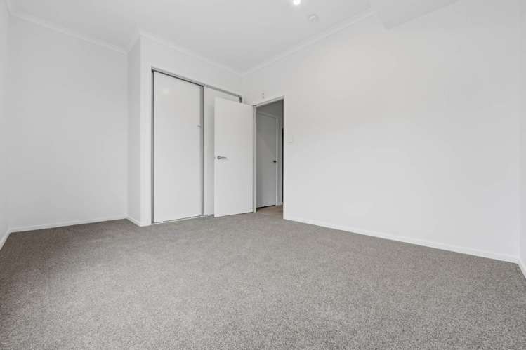 102/9 Mahana Road_5