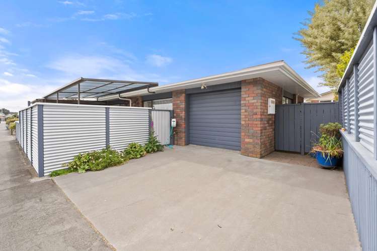 13 Tukapa Street Westown_2