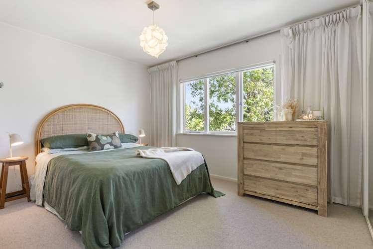 8 Shanaway Rise Hillcrest_6