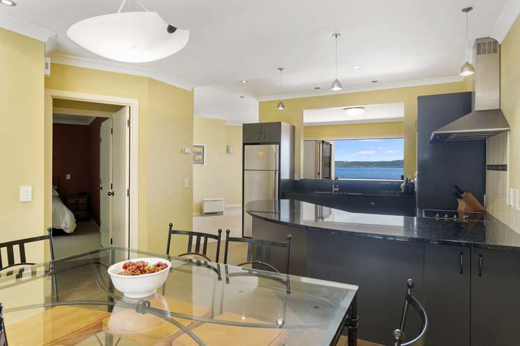 2/144 Lake Terrace Taupo_10