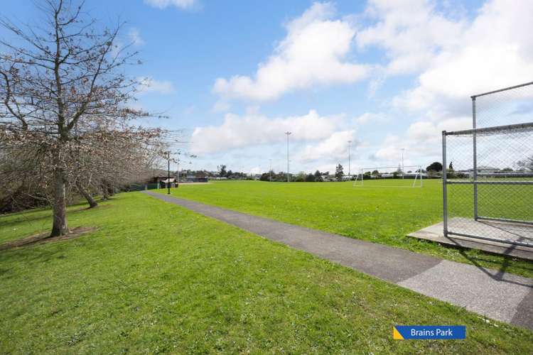 24 Vanguard Road Kelston_15