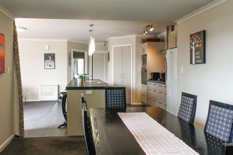 9 Creek Road Allenton_3