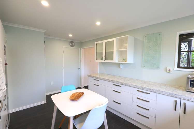 530 Queens Drive_3