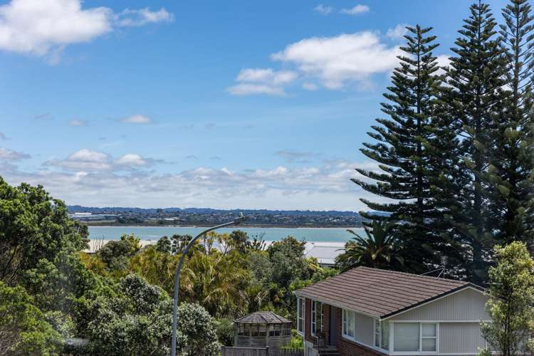 2/98 Walker Road Point Chevalier_11