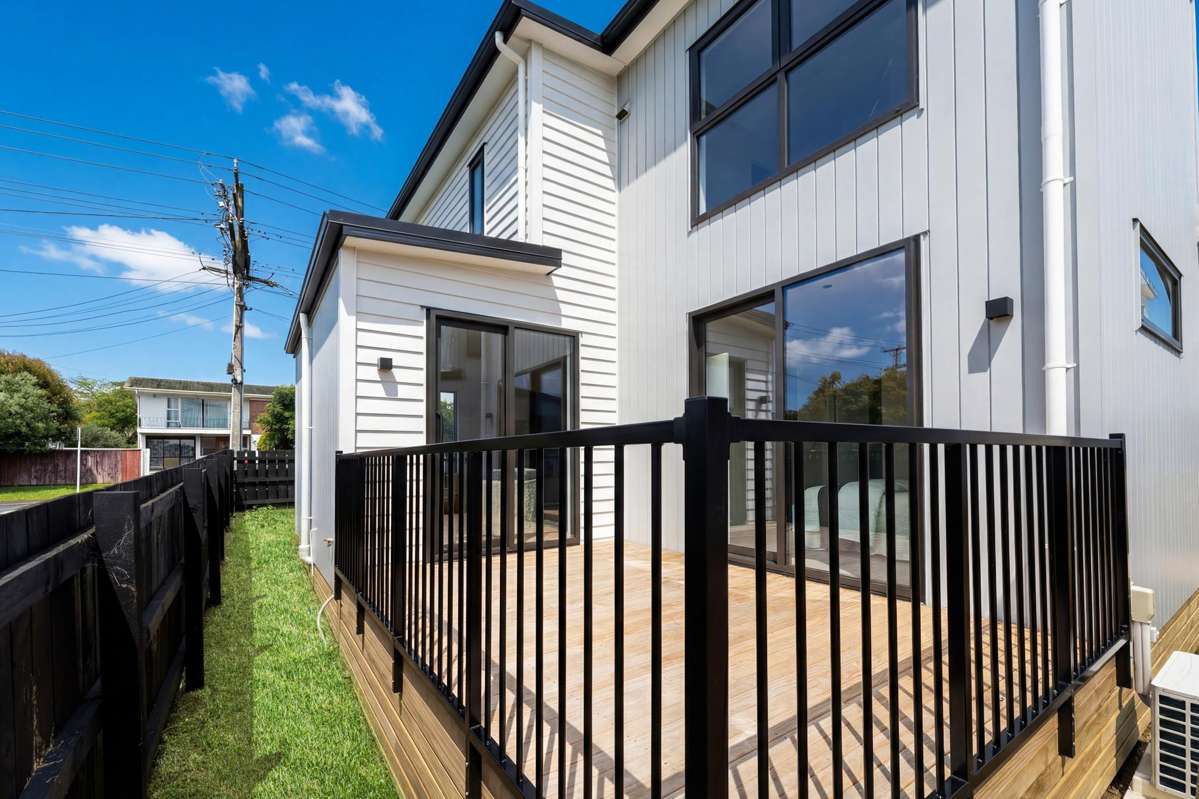 54E Royal View Road_1