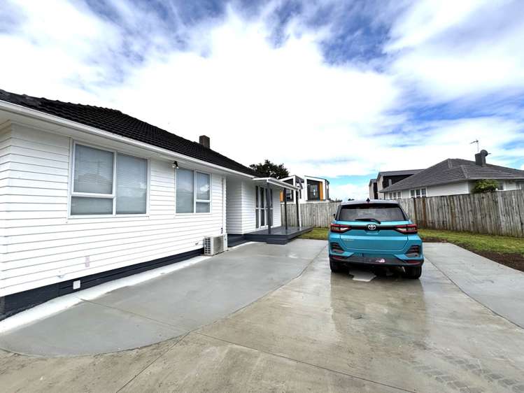 8 Peace Avenue Mt Wellington_15