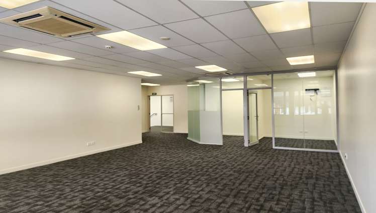 Level 1, Suite 2/120 Devonport Road Tauranga Central_0