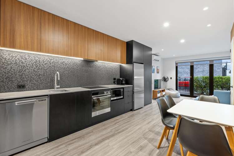 3/251 Madras Street_0