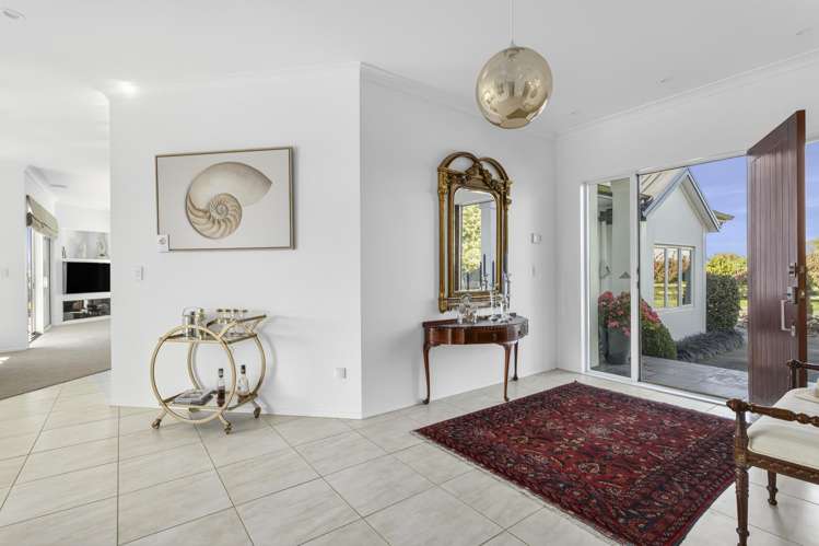397 Grasslands Drive Cambridge_3