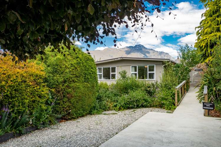 88 Thompson Street Queenstown_18