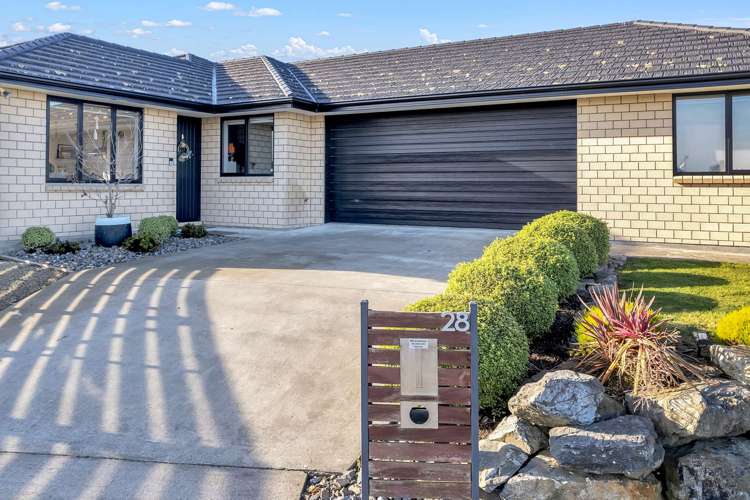 28 Macdonald Heights Feilding_4