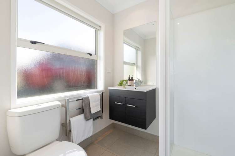 2 Maylee Crescent Gulf Harbour_17