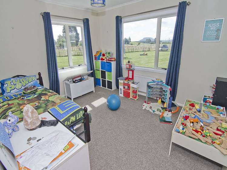 315 White Road Broadlands_12