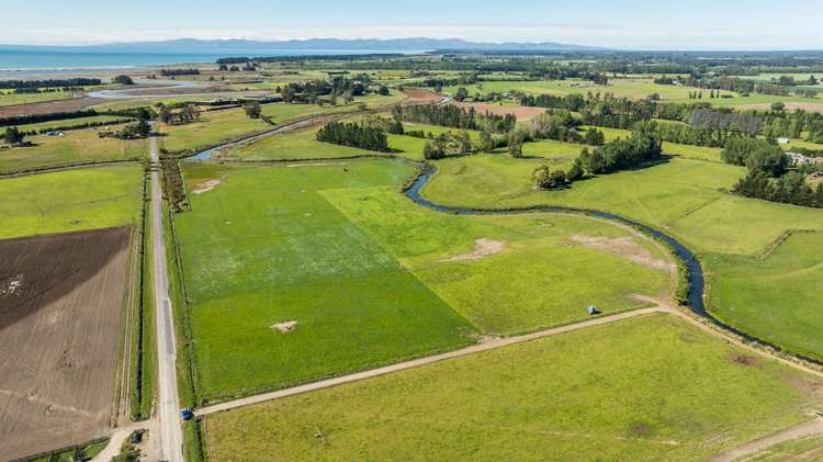 82 Dicks Road Sefton_17