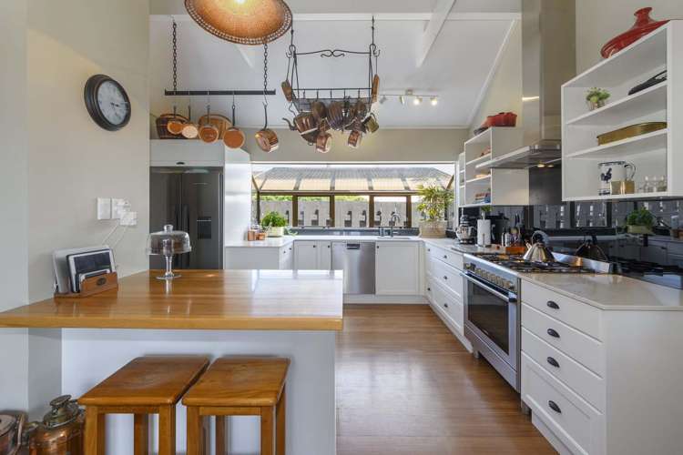 28 Shelley Street Otumoetai_1