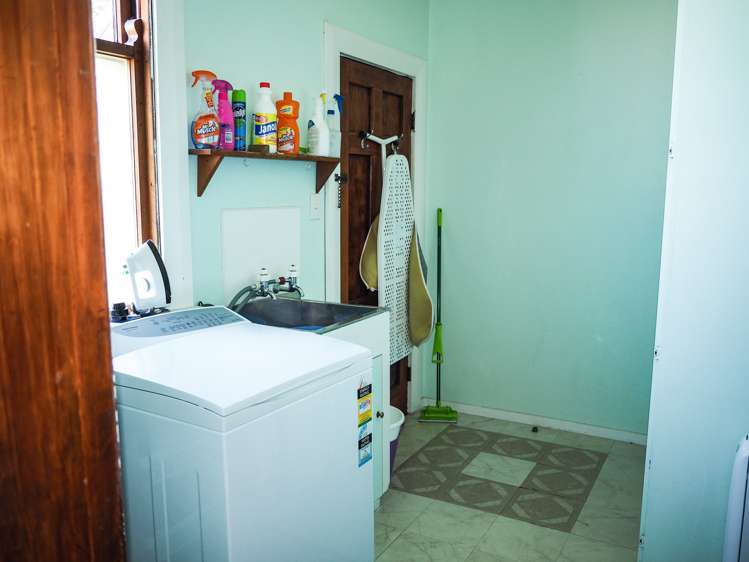 11 Clifton Avenue Carterton_11