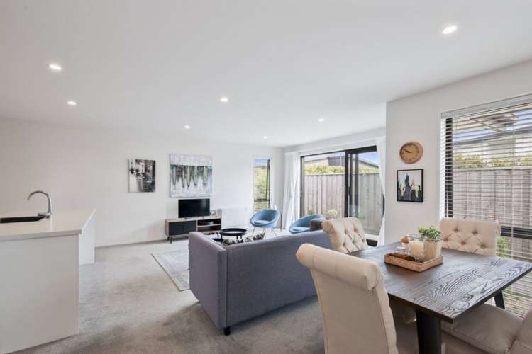 15 Grey View Grove Rangiora_5