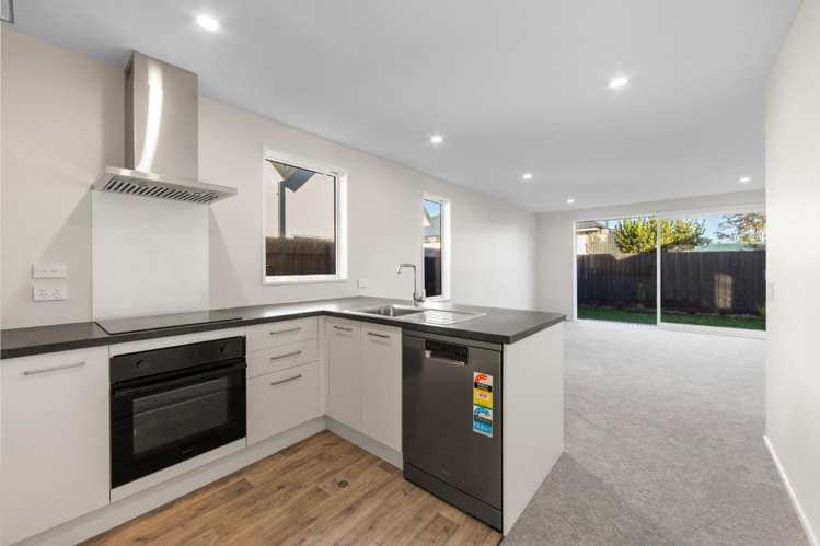 4/209 Hastings Street East Waltham_1