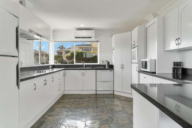 2 Camwell Close Bucklands Beach_7