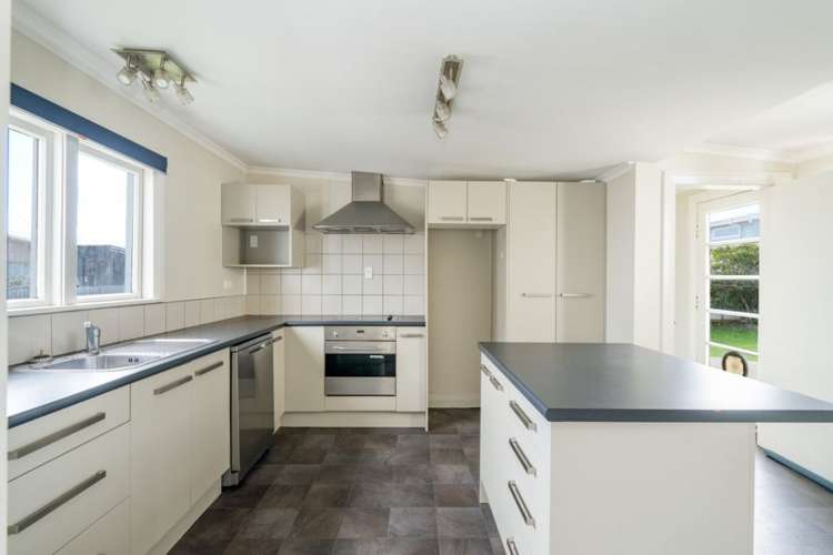 12 Avenal Street_1