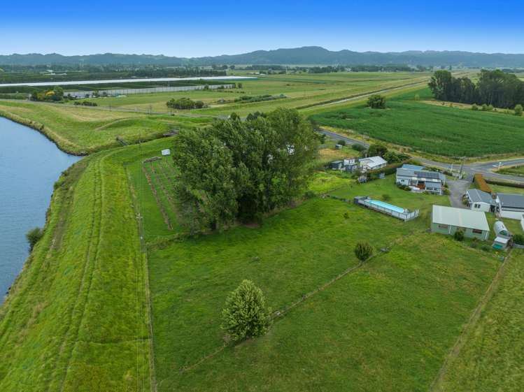 199 Paroa Road Coastlands_36