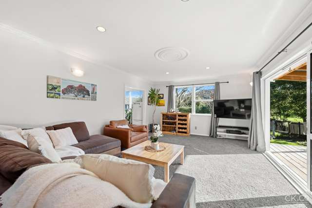 24 Longfellow Street Trentham_2