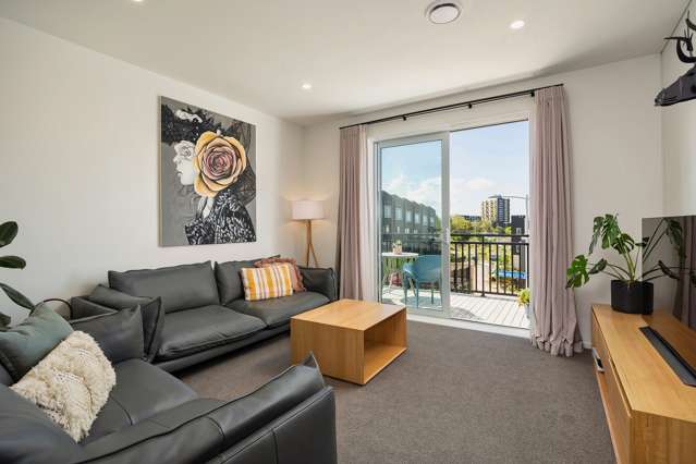 2 Wharetana Crescent New Lynn_1