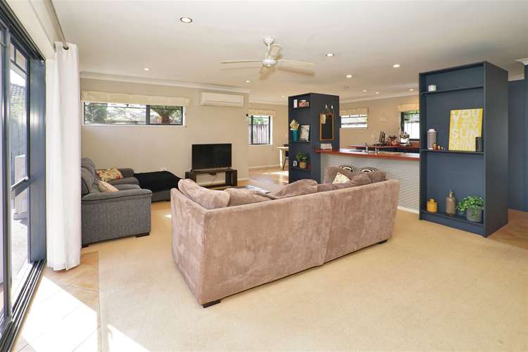 14 Blairgowrie Place Rototuna North_9