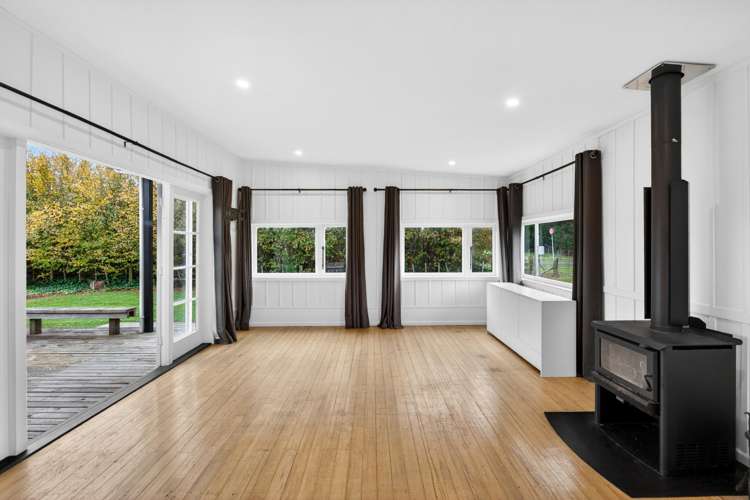 920 Park Road South Longlands_20