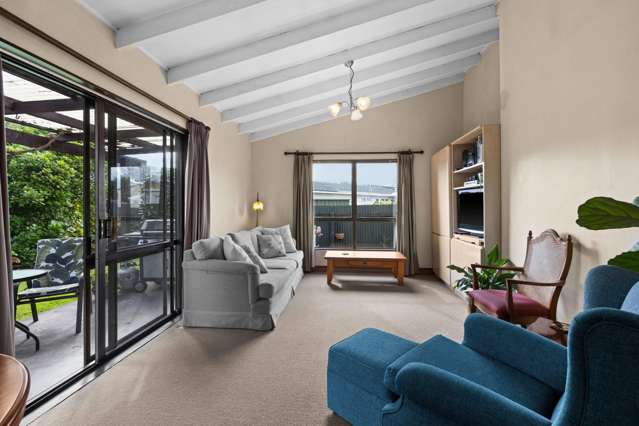 Easy-Care in Prime Village Location