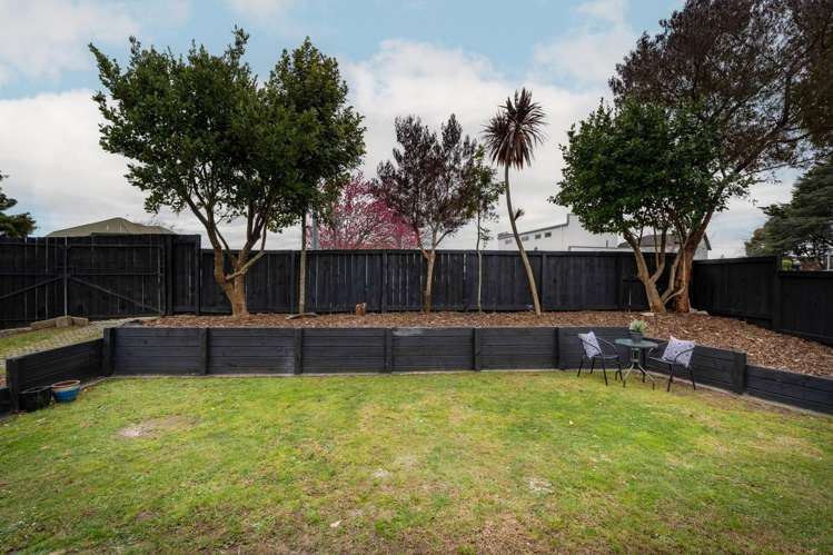 35 Lake Crescent Hamilton Lake_14