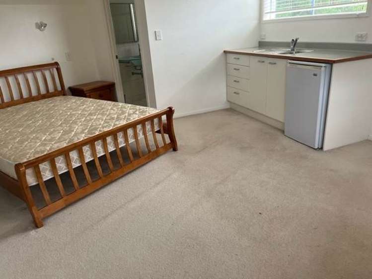 2h Weranui Road Waiwera_12