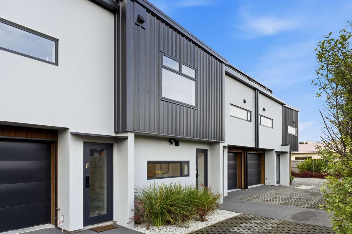4/62 Antigua Street_0