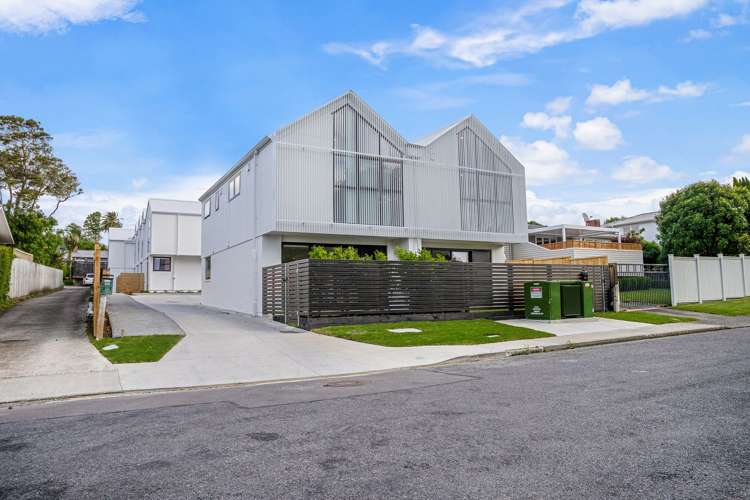 2/11 Paramu Avenue Birkdale_16