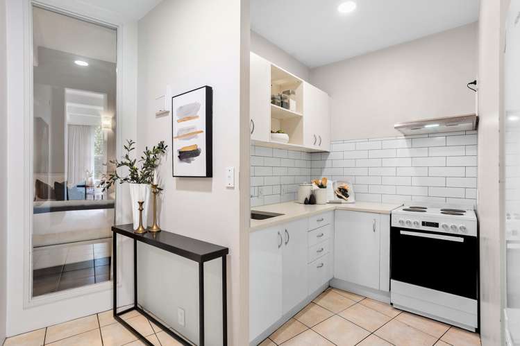 1A/22 Emily Place Auckland Central_9