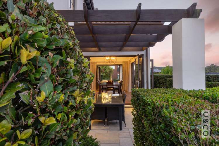 8 Tauwaka Crescent Riverhead_26