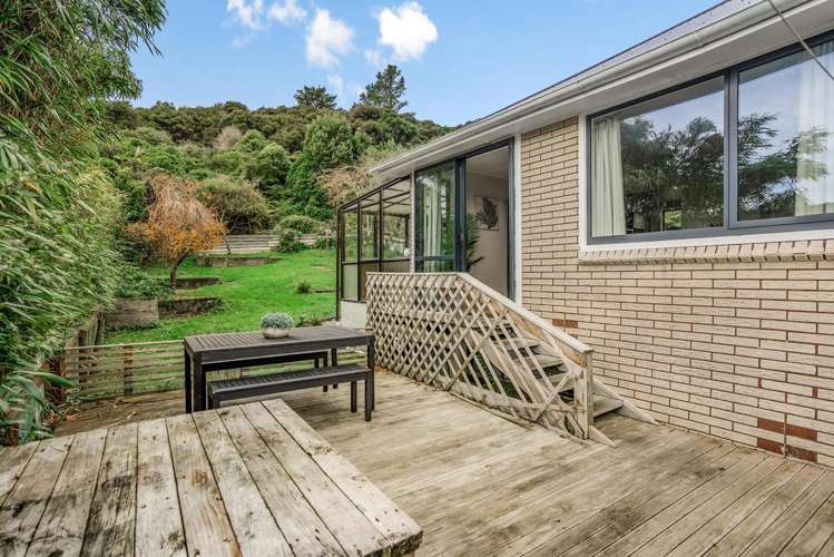 6 Boyd Grove Naenae_18