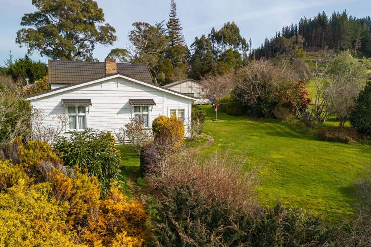 405 Pigeon Valley Road Wakefield_12