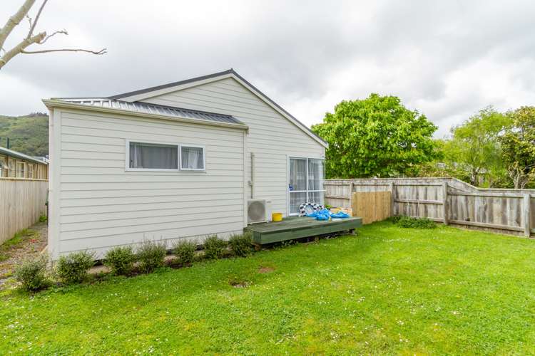 1/46 Hyde Street Wainuiomata_0