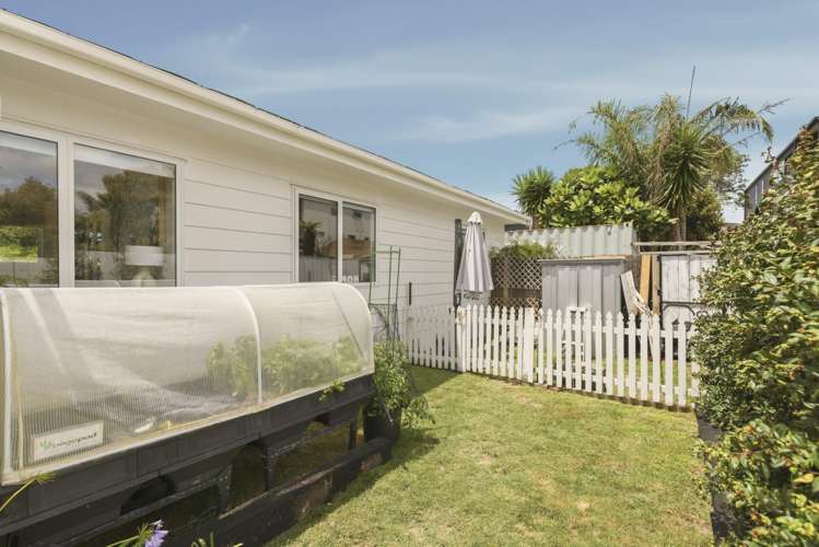 5 Marjorie Lane Papamoa Beach_15