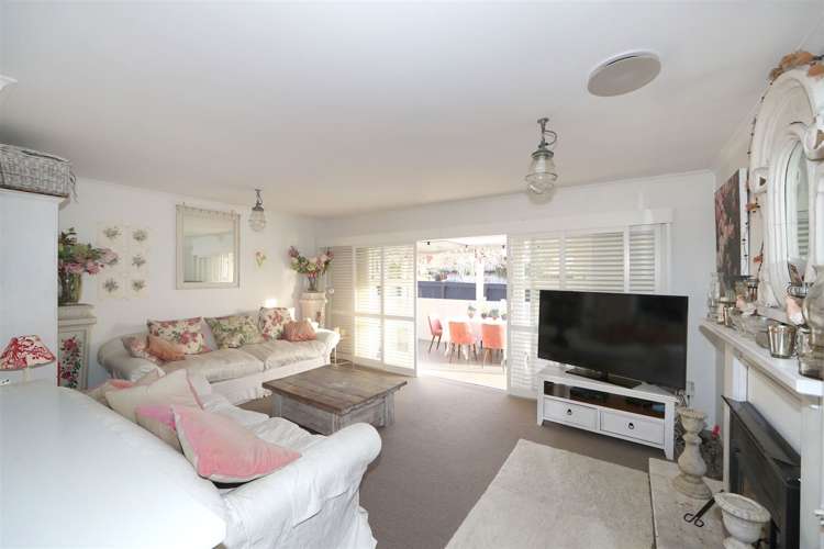 31 Breadalbane Road Havelock North_8