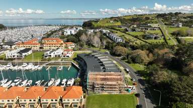 575A Laurie Southwick Parade_2