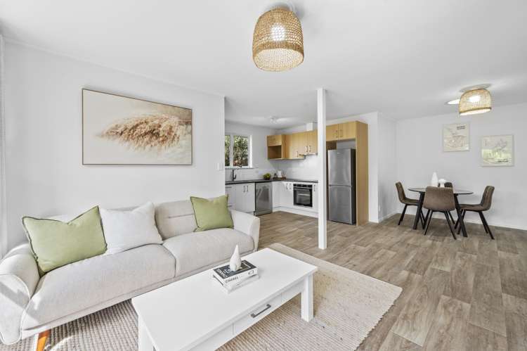 3/10A Meeanee Quay Westshore_4